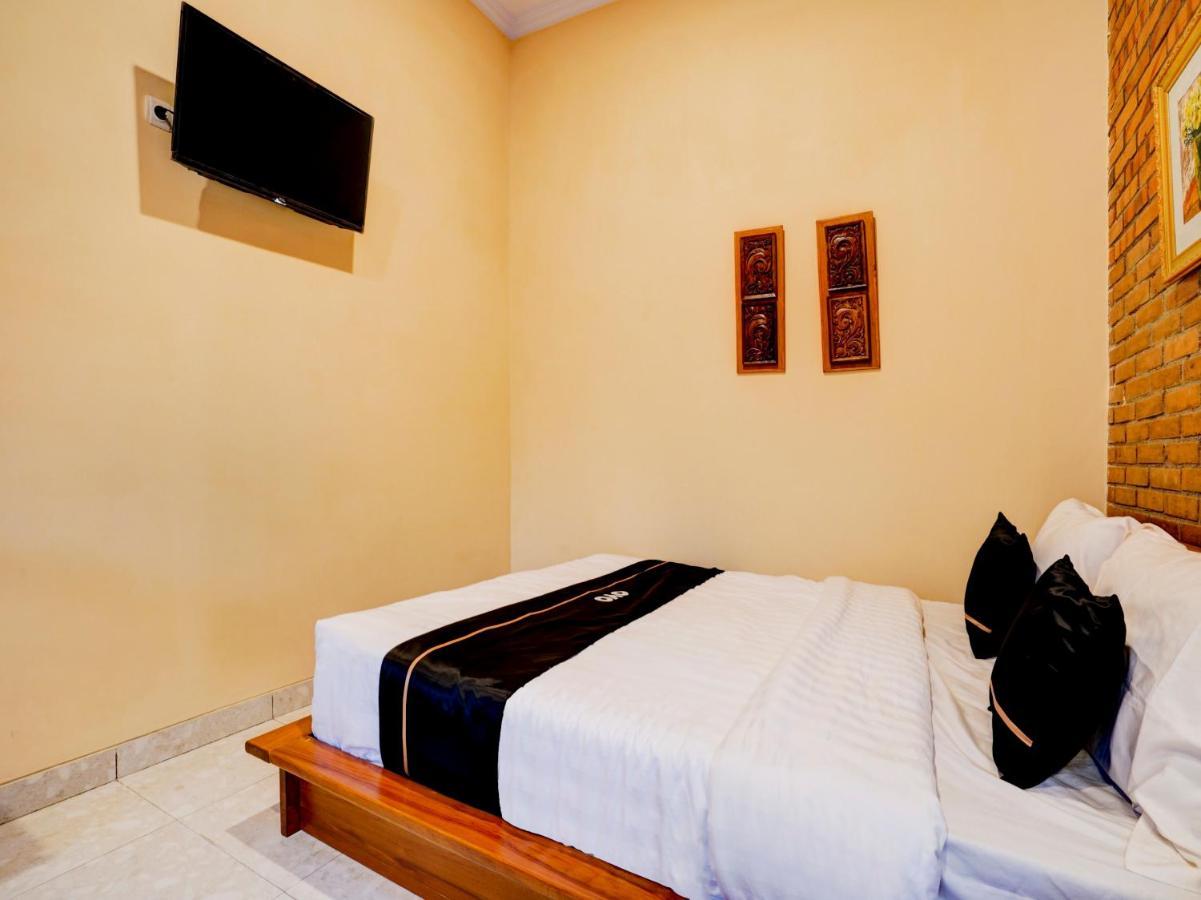 Super Oyo Collection O 90265 Cempoko Mulyo Homestay Syariah Tugu Exterior photo